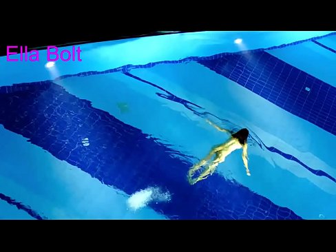 ❤️ මට නැරඹීම නැවැත්විය නොහැක, තරුණ රන්වන්තිය ELLA BOLT නිවාඩු නිකේතනයේ තටාකයේ නිරුවතින් පිහිනීමට හසු විය ❤❌ ගුද අශ්ලීල si.xxxnd-com.ru ❌️
